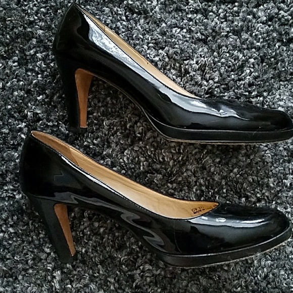 Cole Haan almond toe pump size 6 - Picture 2 of 6